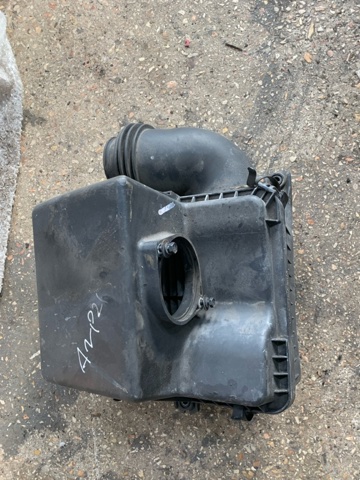 Корпус повітряного фільтра 281103E700 HYUNDAI