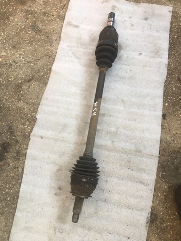 Піввісь (привід) передня 28321FG001 SUBARU