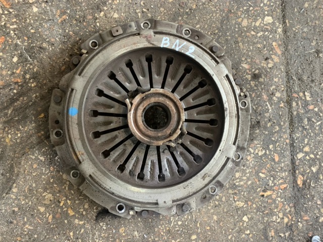 Пелюстковий кошик зчеплення 30210AA681 SUBARU