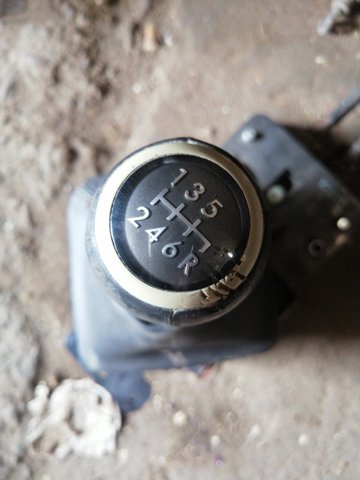 Ручка важеля коробки передач 35022AG042 SUBARU