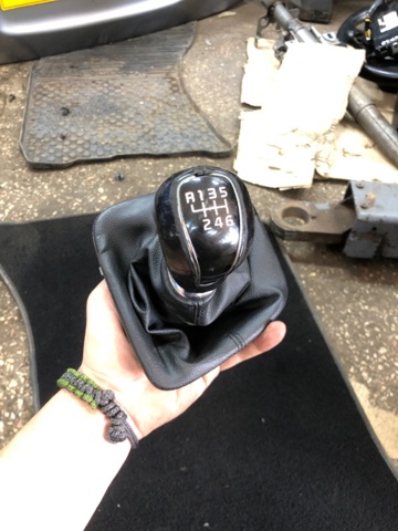 Рукоятка важеля КПП 43711A2300WK HYUNDAI