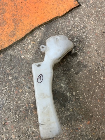 Водяний бачок системи охолодження 45150AG020 SUBARU