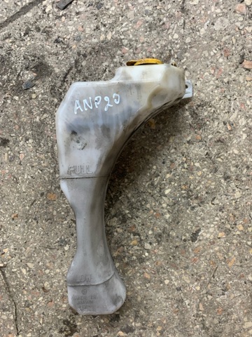 Бачок системи охолодження двигуна розширювальний 45150SA000 SUBARU