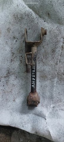 Важіль задньої підвіски верхній, лівий/правий 52390SWAA00 HONDA