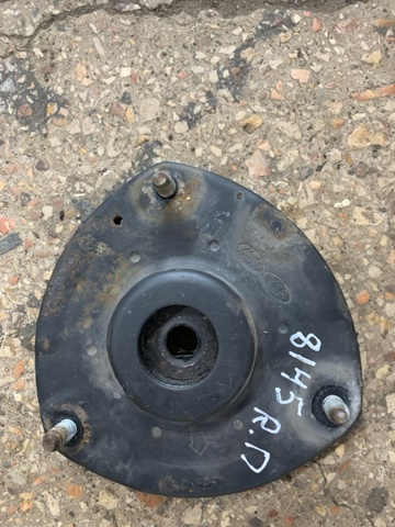Подушка амортизатора переднього 546102P000 HYUNDAI