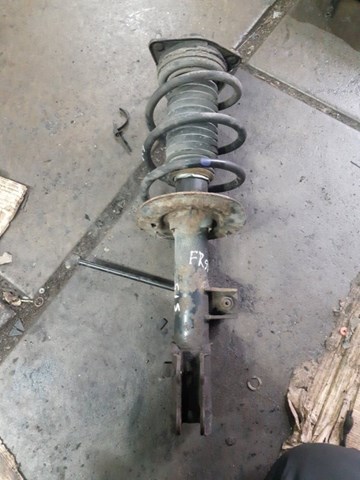 Стійка передня права 546612Y010 HYUNDAI