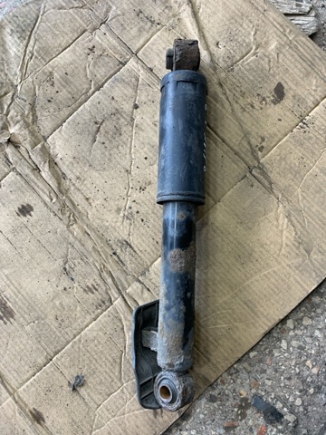 Амортизатор задньої підвіски 553102B510 HYUNDAI
