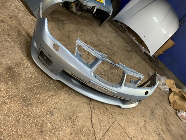 Кожух бампера переднього Subaru Impreza 2