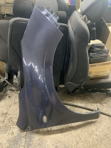 Переднє праве крило 57120SG0009P SUBARU