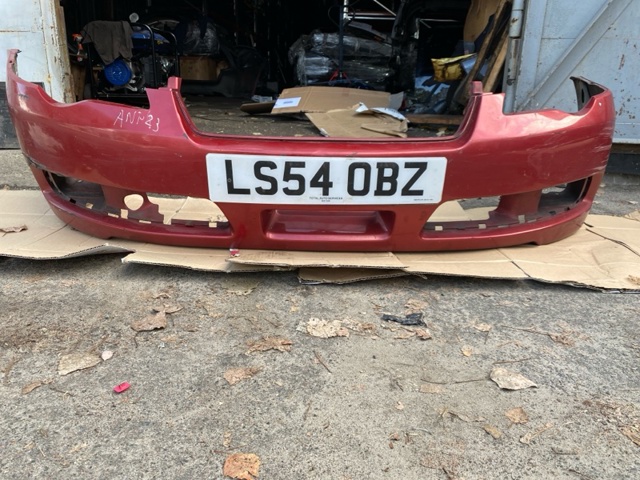 Бампер на авто 57704AG130 SUBARU