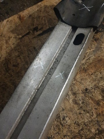 Швелер переднього бампера 57712AG320 SUBARU
