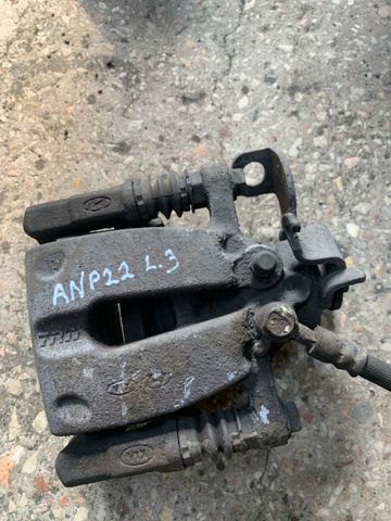 Задній гальмівний супорт лівий 58300A2300 HYUNDAI