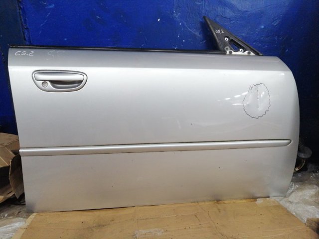 Дверка передня права 60009AG0219P SUBARU