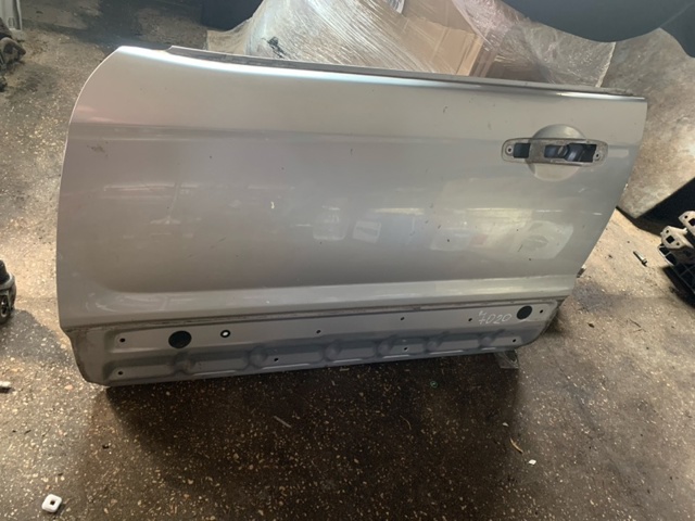 Водійські двері 60009SA1319P SUBARU