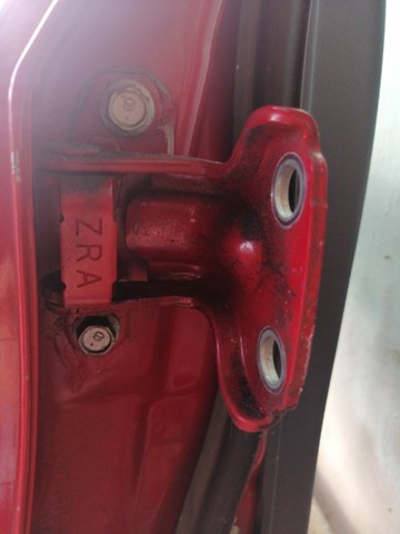 Петля задніх дверей, правих 60470FG0009P SUBARU