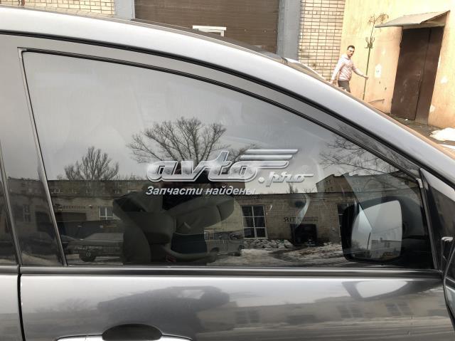 Скло передніх дверей, правих 61011XA02A SUBARU