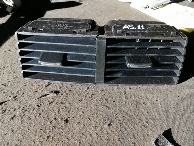 Решітка повітропровода 66110FG020 SUBARU