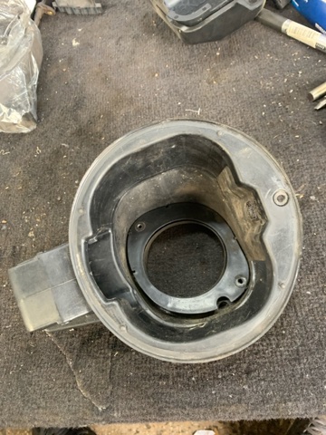 Заливна горловина бензобака 695132P000 HYUNDAI