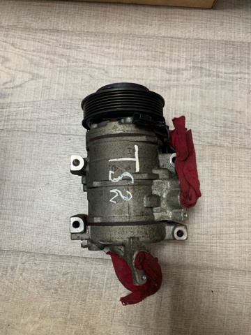 Компресор системи кондиціювання 73111XA010 SUBARU