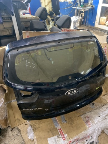 Задні двері багажника KIA Sportage 3