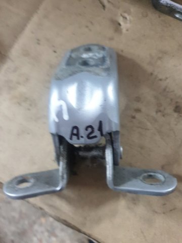 Петля заднтої двері, правої 793202H000 HYUNDAI