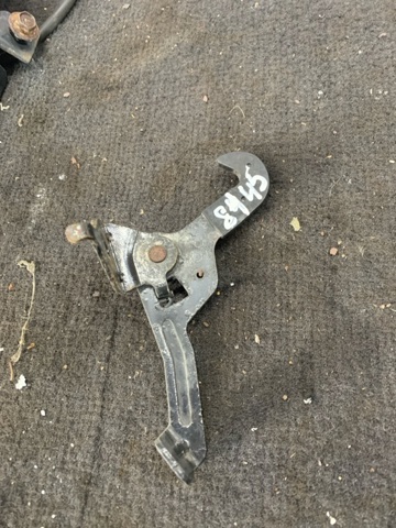 Замок капота 811402P000 HYUNDAI
