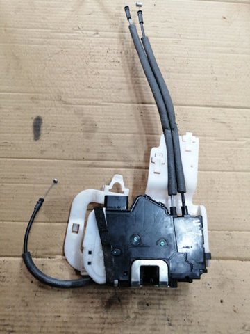 Замок водійських дверей 813102Y010 HYUNDAI