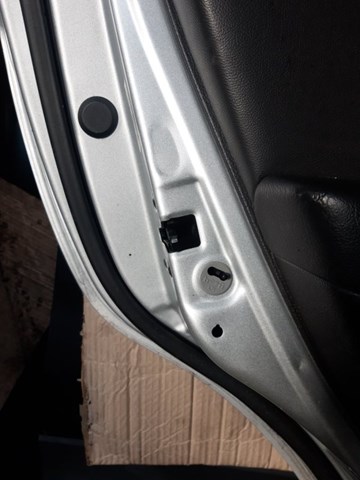 Замок задніх дверей, лівих 814102B010 HYUNDAI