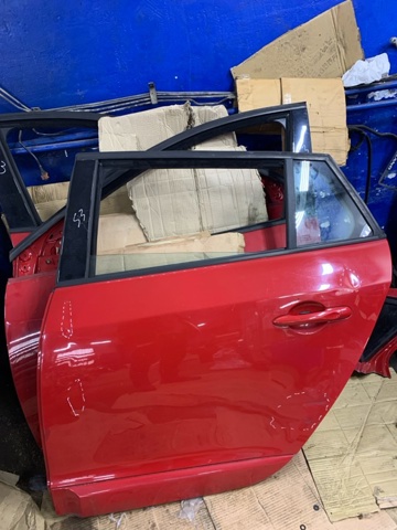 Двері пасажирськи задні ліві 821012909R RENAULT