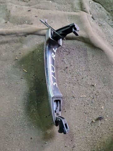 Ручка задніх лівих дверей 826513W010 HYUNDAI