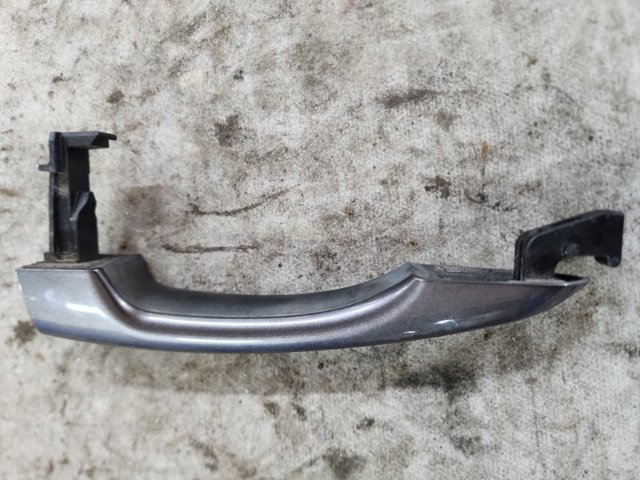 Ручка передніх дверей зовнішня, права 82661D7000 HYUNDAI