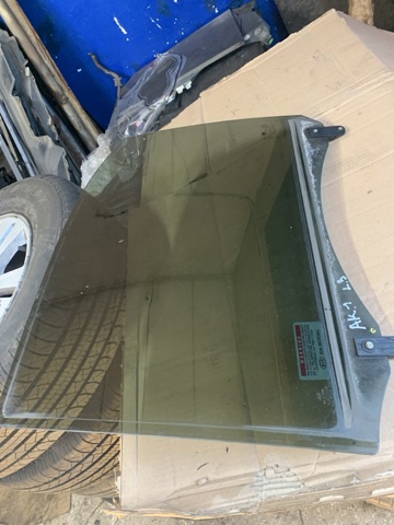 Скло заднє ліве 834113E030 HYUNDAI