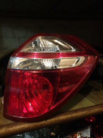 Задній правий стоп 84201AG221 SUBARU