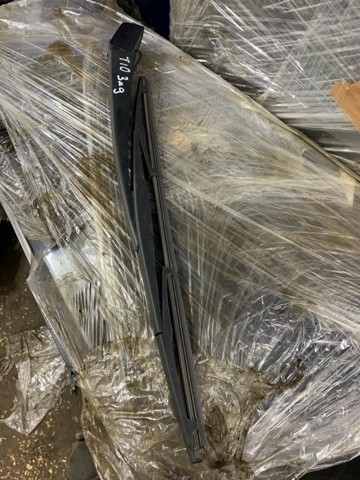 Важіль-поводок склоочисника заднього скла 86532AG09A SUBARU