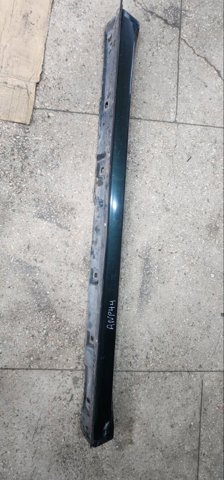 Накладка зовнішня (молдинг) порога, правий 877522W000CA HYUNDAI