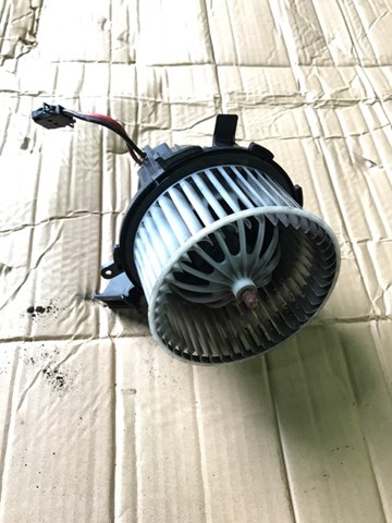 Електромотор пічки 8K2820021C VAG