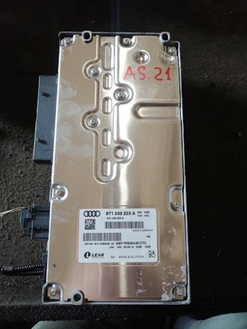 Підсилювач звуку аудіосистеми 8T1035223A VAG