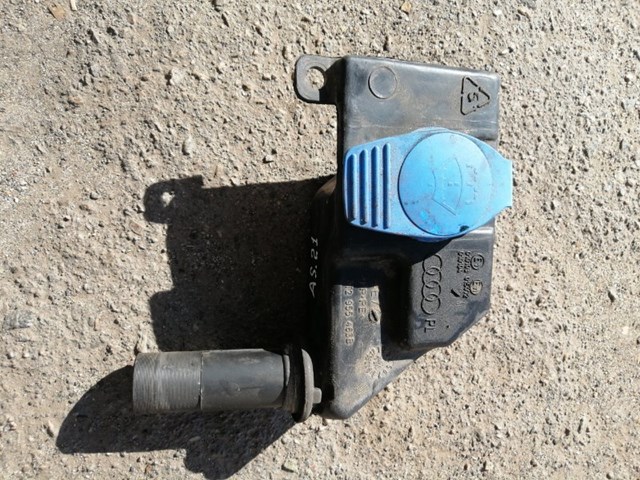 Горловина бачка омивача 8T2955463B VAG