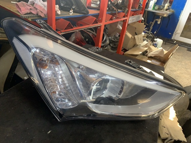Фара комбінована, передня 921022W125 HYUNDAI