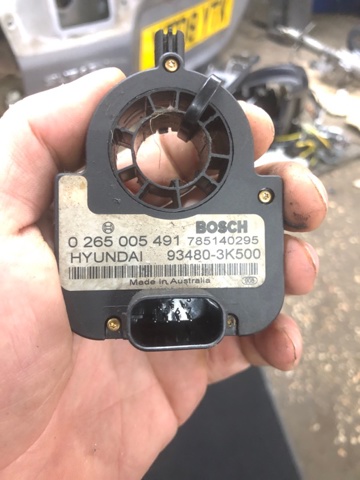 Датчик кута повороту керма 934803K500 HYUNDAI