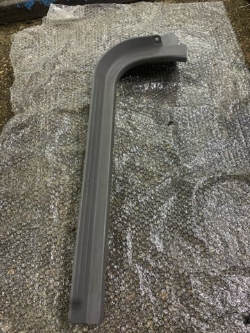 Накладка зовнішня (молдинг) порога, лівий 94060SA020ND SUBARU