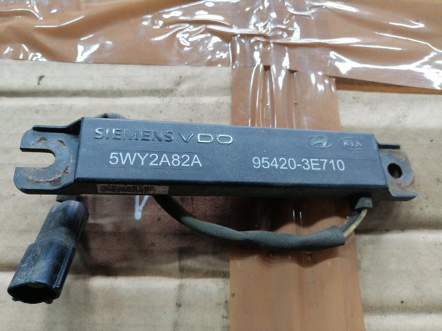 Антена на дах 954203E710 HYUNDAI