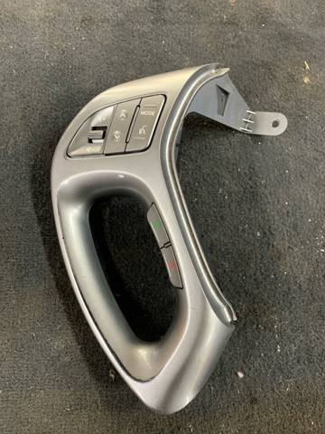 Блок кнопкових перемикачів кермового колеса 967002S305RJ5 HYUNDAI
