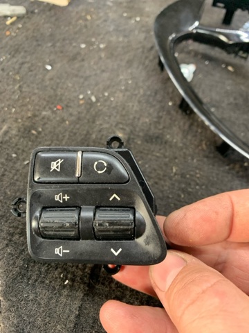 Блок кнопкових перемикачів рульового колеса 96700A2000 HYUNDAI