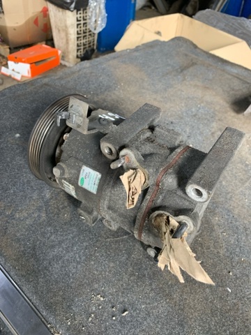 Компресор холодоагенту 97701D7100 HYUNDAI