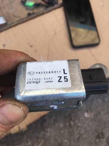 Датчик подушки безпеки 98235AG011 SUBARU