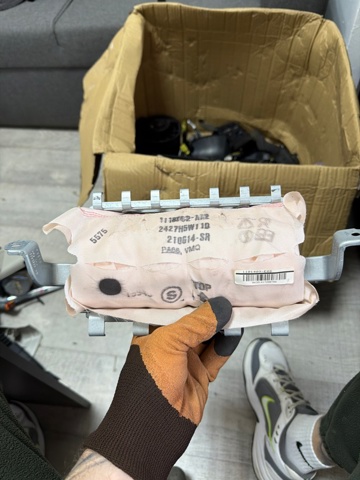 Подушка безпеки бокова 985154EA0A NISSAN
