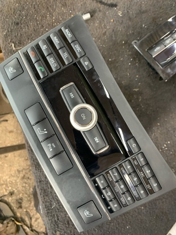 Блок кнопок центральної консолі A2129006905 MERCEDES