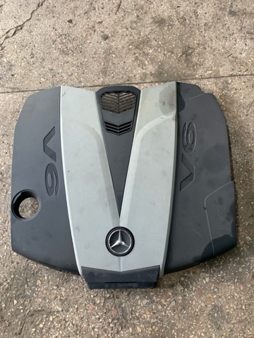 Кришка двигуна декоративна A6420103567 MERCEDES