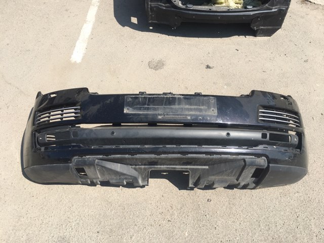 Бампер на авто LR064624 LAND ROVER